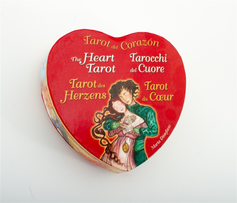 Bild på The Hearth Tarot (heart shaped tarot)