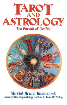 Bild på Tarot and Astrology: The Pursuit of Destiny